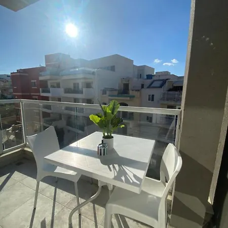 St Julian Number 3 Apartmán Is-Swieqi