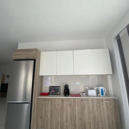 St Julian Number 3 Apartmán *